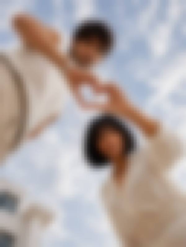 دست عشقی — Girly AI image prompt