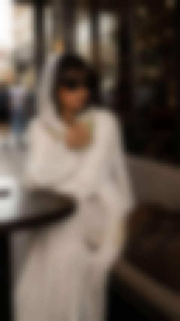 ظهر تابستان — Girly AI image prompt